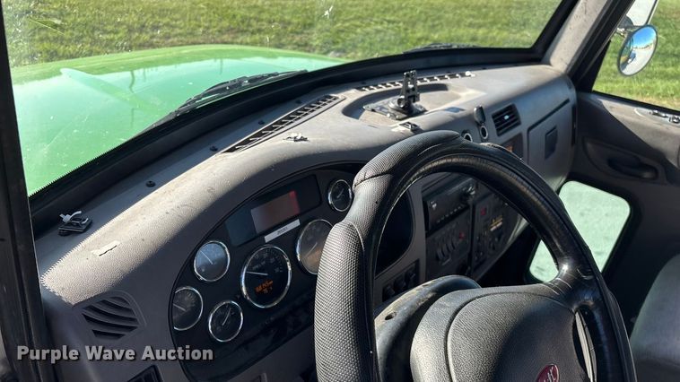 image for item ED2335 2015 Peterbilt 337 rollback truck