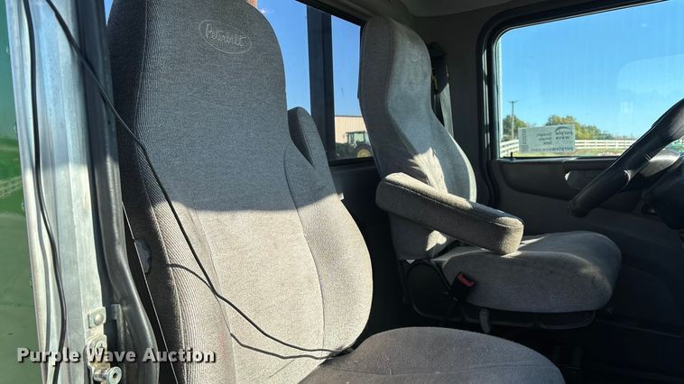 image for item ED2335 2015 Peterbilt 337 rollback truck