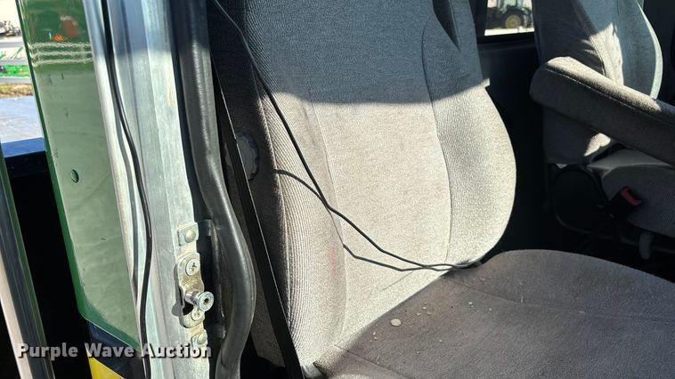 image for item ED2335 2015 Peterbilt 337 rollback truck