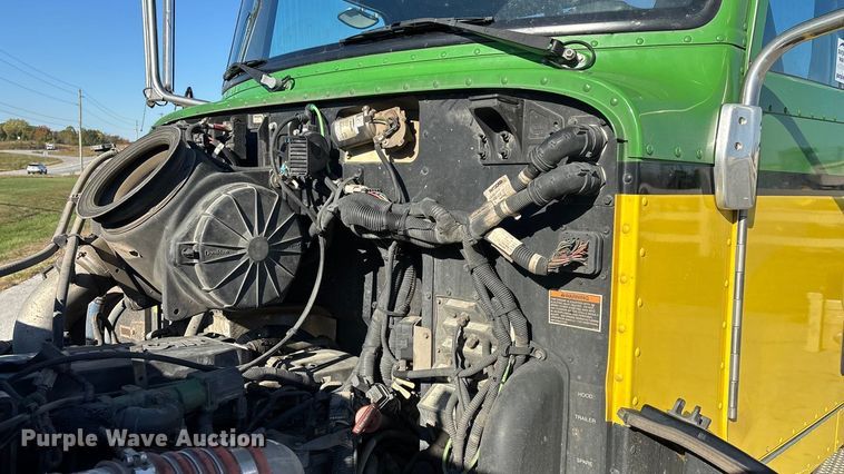 image for item ED2335 2015 Peterbilt 337 rollback truck