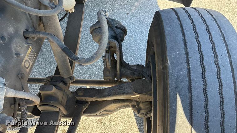 image for item ED2335 2015 Peterbilt 337 rollback truck