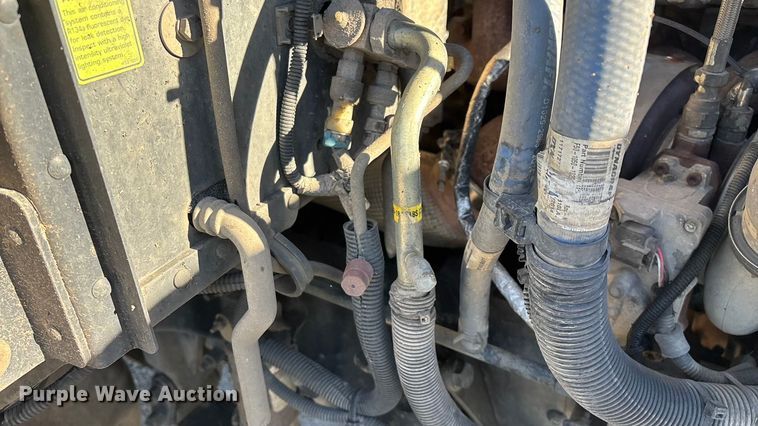 image for item ED2335 2015 Peterbilt 337 rollback truck