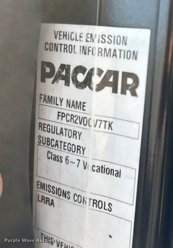 image for item ED2335 2015 Peterbilt 337 rollback truck