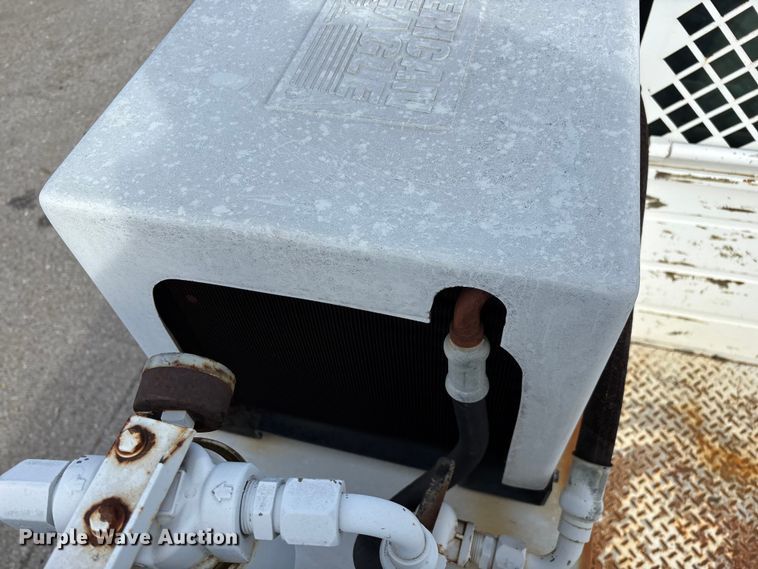 image for item ED2339 2008 GMC Sierra 3500HD utility bed pickup truck