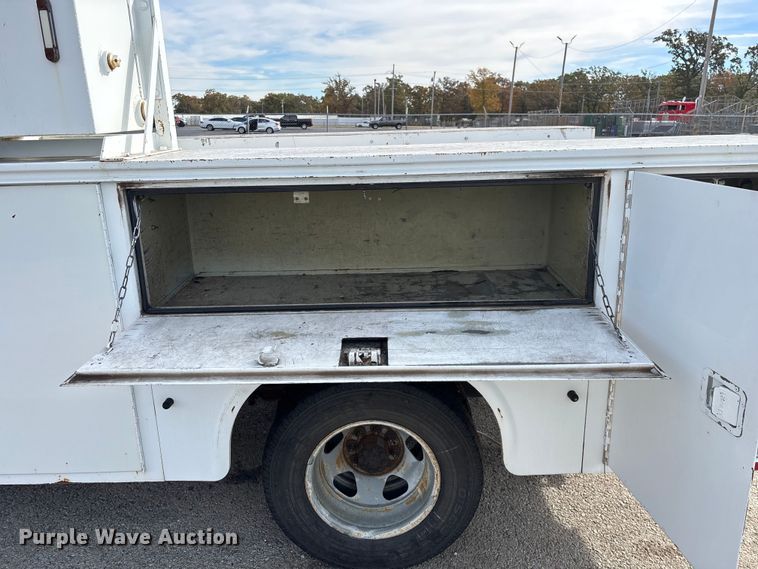 image for item ED2339 2008 GMC Sierra 3500HD utility bed pickup truck