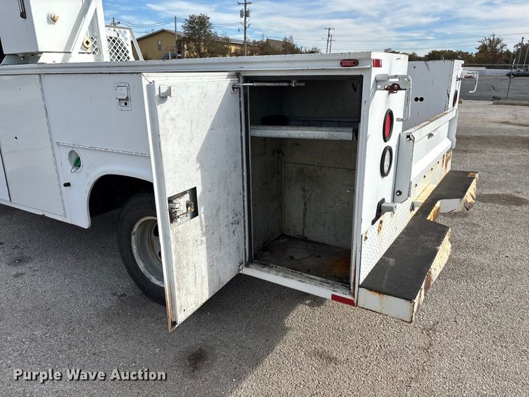 image for item ED2339 2008 GMC Sierra 3500HD utility bed pickup truck