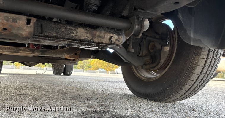 image for item ED2339 2008 GMC Sierra 3500HD utility bed pickup truck