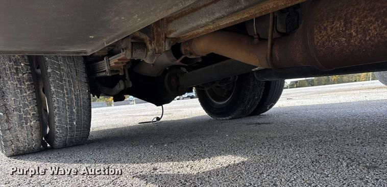 image for item ED2339 2008 GMC Sierra 3500HD utility bed pickup truck