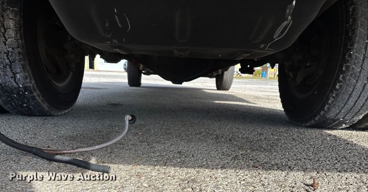 image for item ED2339 2008 GMC Sierra 3500HD utility bed pickup truck