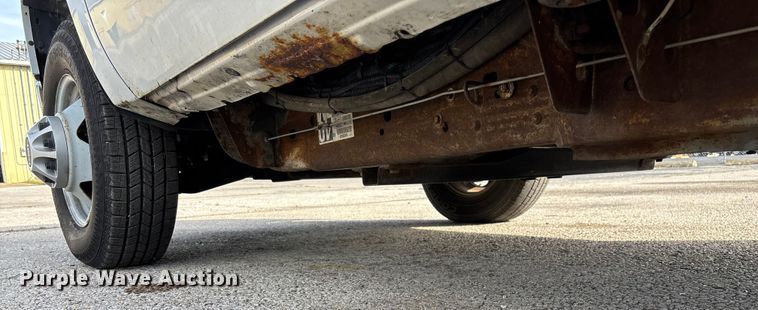 image for item ED2339 2008 GMC Sierra 3500HD utility bed pickup truck