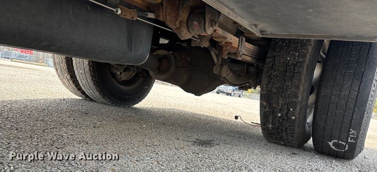 image for item ED2339 2008 GMC Sierra 3500HD utility bed pickup truck