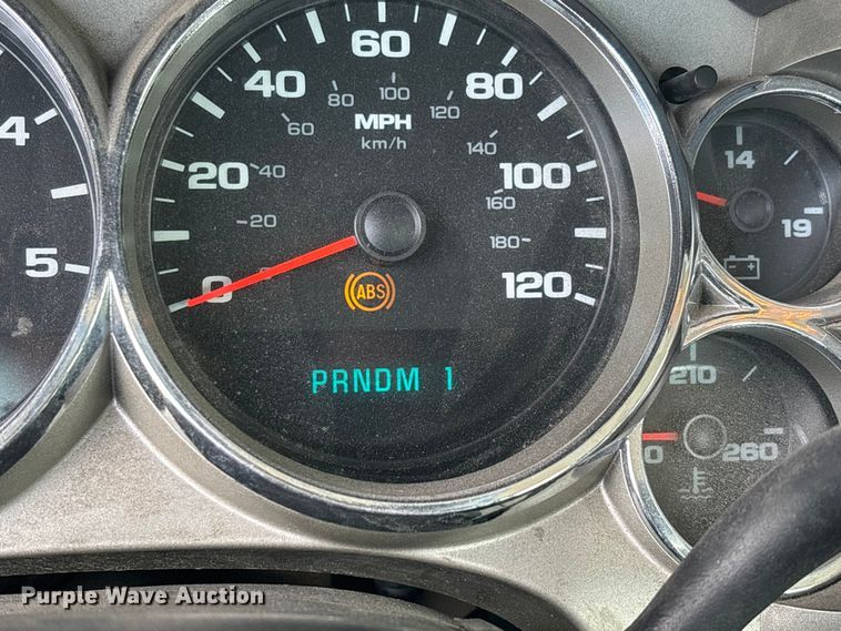 image for item ED2339 2008 GMC Sierra 3500HD utility bed pickup truck