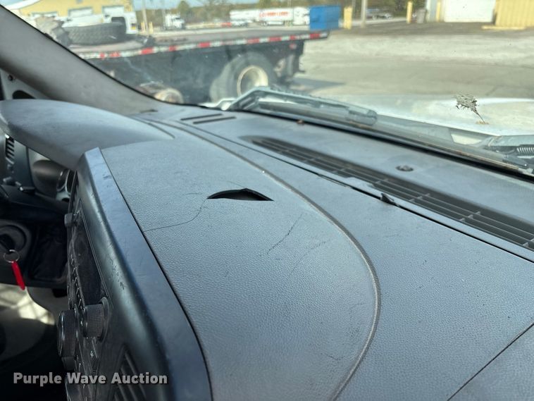 image for item ED2339 2008 GMC Sierra 3500HD utility bed pickup truck