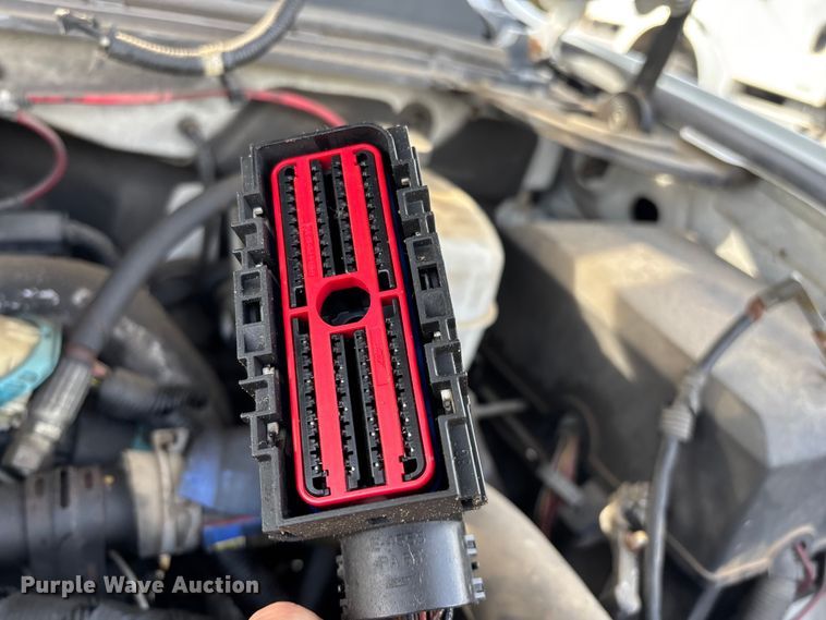 image for item ED2339 2008 GMC Sierra 3500HD utility bed pickup truck