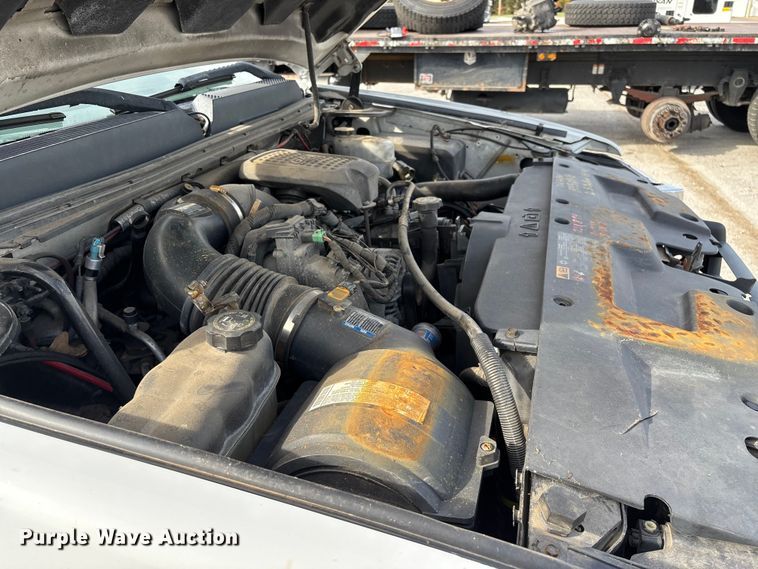 image for item ED2339 2008 GMC Sierra 3500HD utility bed pickup truck