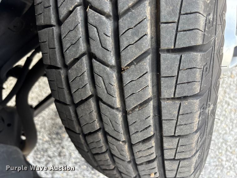 image for item ED2339 2008 GMC Sierra 3500HD utility bed pickup truck