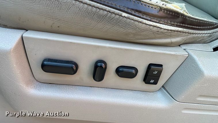 image for item ED2342 2010 Ford F150 SuperCrew pickup truck