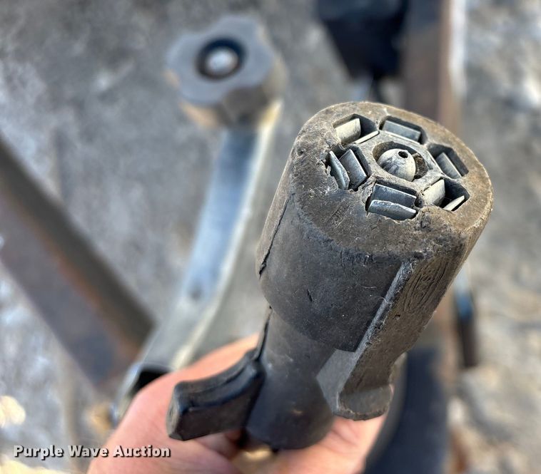 image for item ED2345 2006 Roadmaster RME818TA2 enclosed cargo trailer