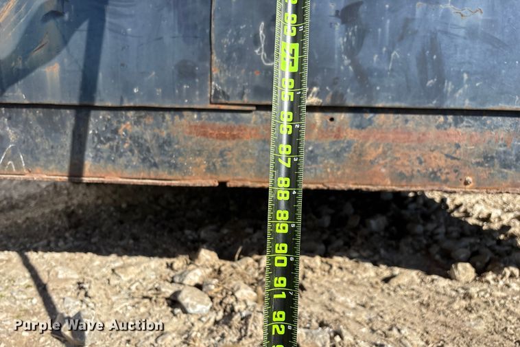 image for item ED2345 2006 Roadmaster RME818TA2 enclosed cargo trailer