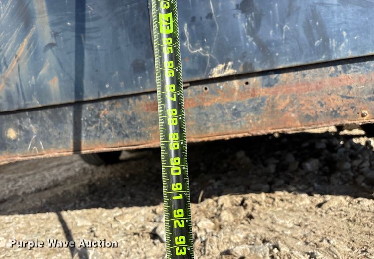 image for item ED2345 2006 Roadmaster RME818TA2 enclosed cargo trailer