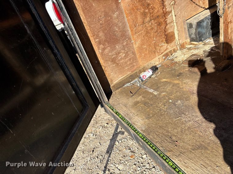 image for item ED2345 2006 Roadmaster RME818TA2 enclosed cargo trailer