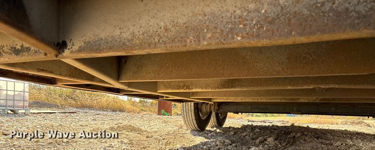 image for item ED2345 2006 Roadmaster RME818TA2 enclosed cargo trailer