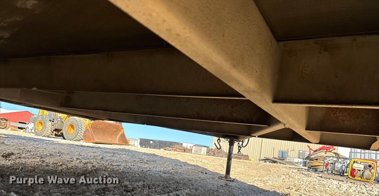 image for item ED2345 2006 Roadmaster RME818TA2 enclosed cargo trailer