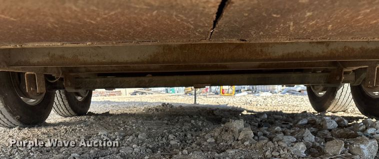 image for item ED2345 2006 Roadmaster RME818TA2 enclosed cargo trailer