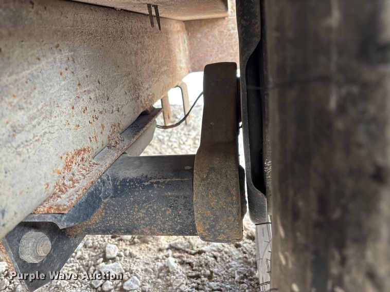 image for item ED2345 2006 Roadmaster RME818TA2 enclosed cargo trailer