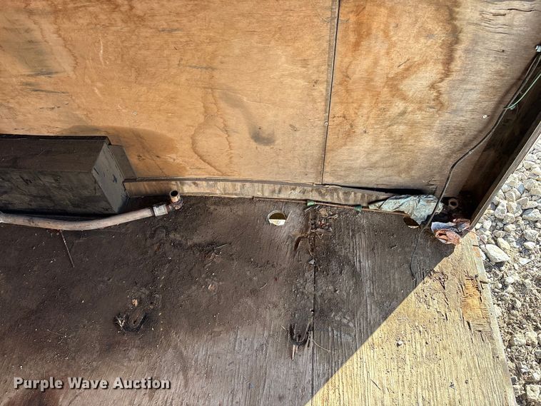 image for item ED2345 2006 Roadmaster RME818TA2 enclosed cargo trailer