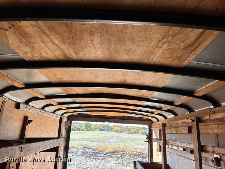 image for item ED2345 2006 Roadmaster RME818TA2 enclosed cargo trailer