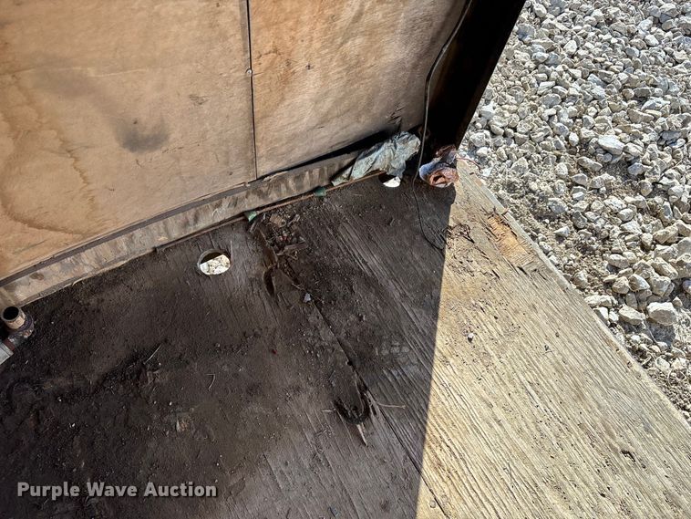 image for item ED2345 2006 Roadmaster RME818TA2 enclosed cargo trailer