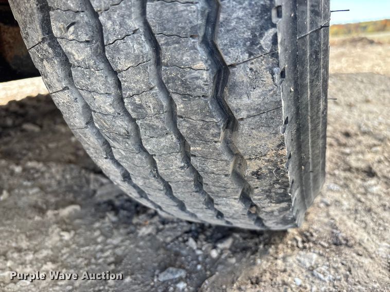 image for item ED2345 2006 Roadmaster RME818TA2 enclosed cargo trailer