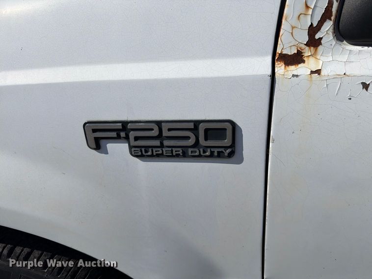 image for item ED5002 2001 Ford F250 Super Duty SuperCab pickup truck