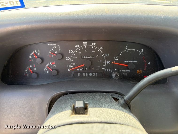 image for item ED5002 2001 Ford F250 Super Duty SuperCab pickup truck