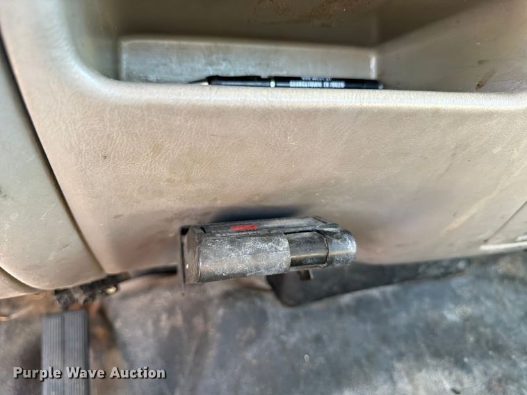 image for item ED5002 2001 Ford F250 Super Duty SuperCab pickup truck