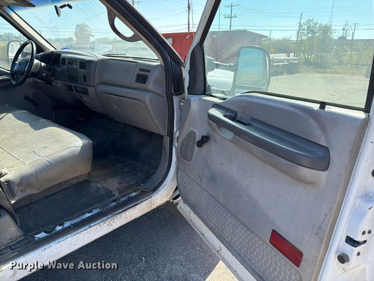 image for item ED5002 2001 Ford F250 Super Duty SuperCab pickup truck