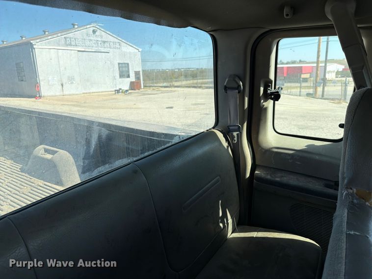 image for item ED5002 2001 Ford F250 Super Duty SuperCab pickup truck