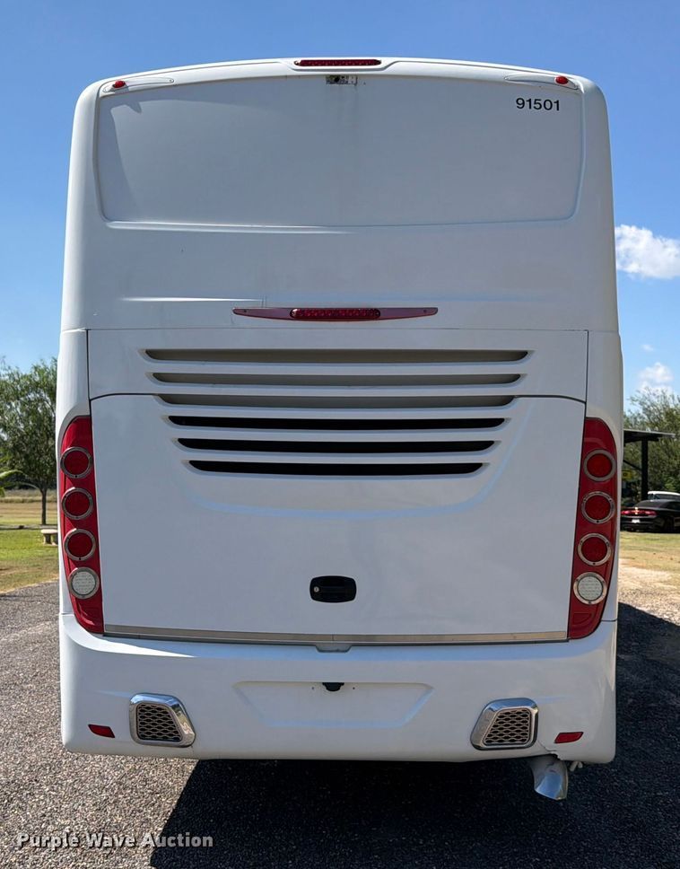 image for item ED5984 2014 Freightliner Giro 3600 coach bus