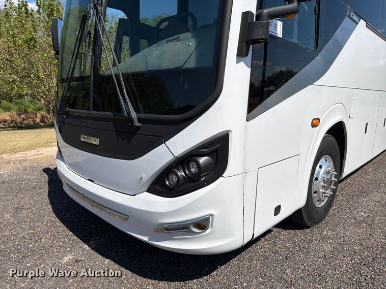 image for item ED5984 2014 Freightliner Giro 3600 coach bus