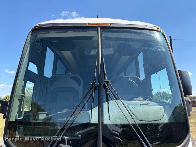 image for item ED5984 2014 Freightliner Giro 3600 coach bus