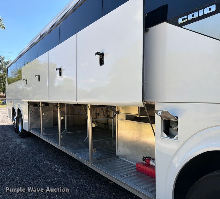 image for item ED5984 2014 Freightliner Giro 3600 coach bus