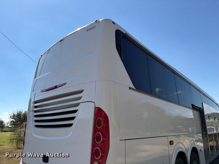image for item ED5984 2014 Freightliner Giro 3600 coach bus