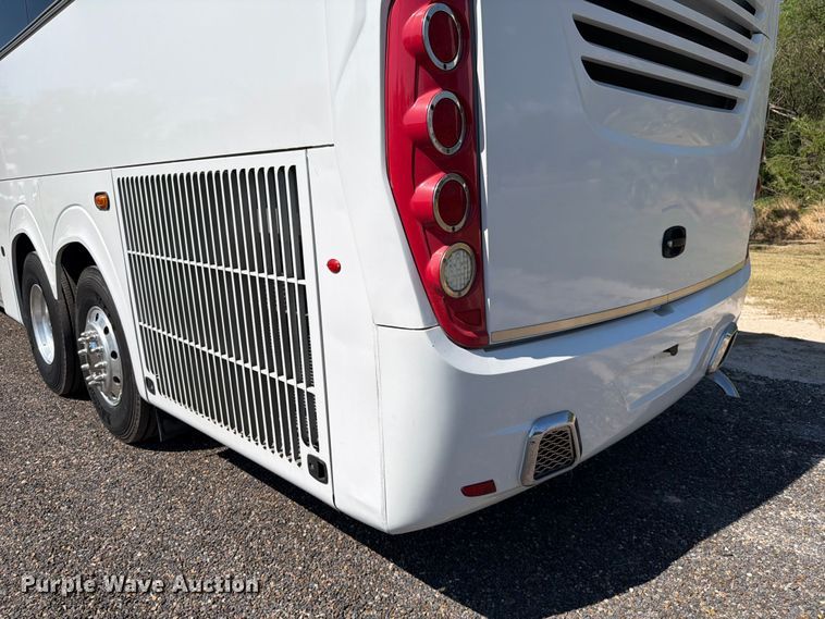 image for item ED5984 2014 Freightliner Giro 3600 coach bus