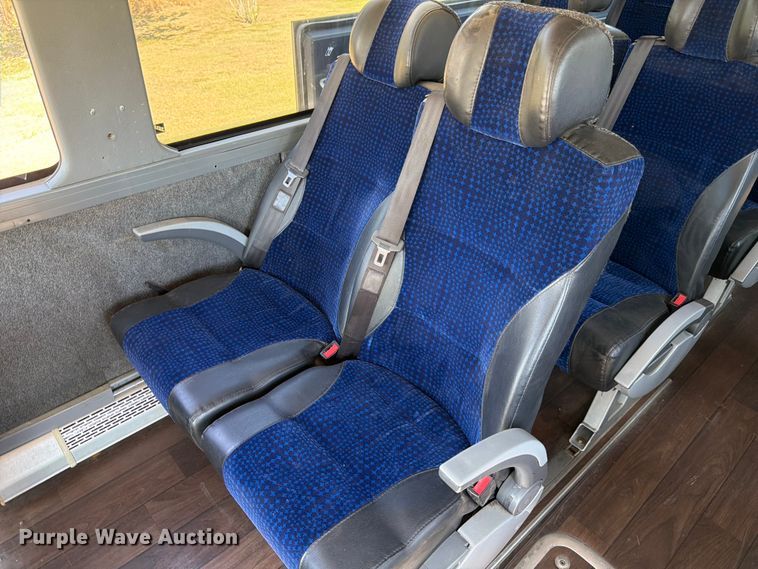 image for item ED5984 2014 Freightliner Giro 3600 coach bus