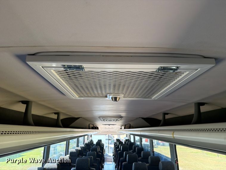 image for item ED5984 2014 Freightliner Giro 3600 coach bus