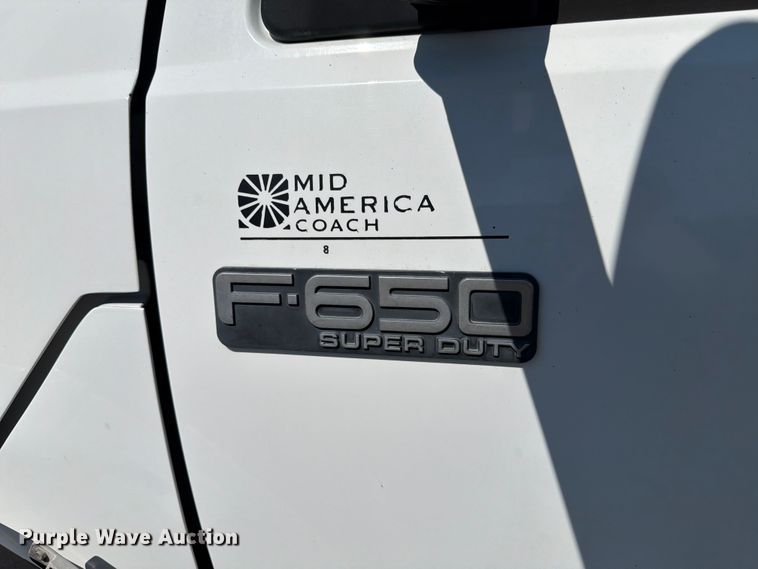 image for item ED5985 2009 Ford F650 Super Duty prisoner transport bus