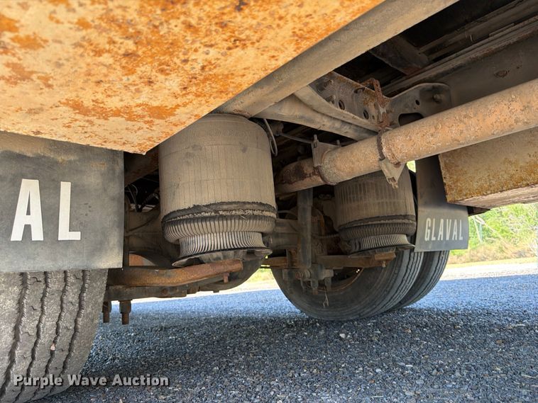 image for item ED5985 2009 Ford F650 Super Duty prisoner transport bus