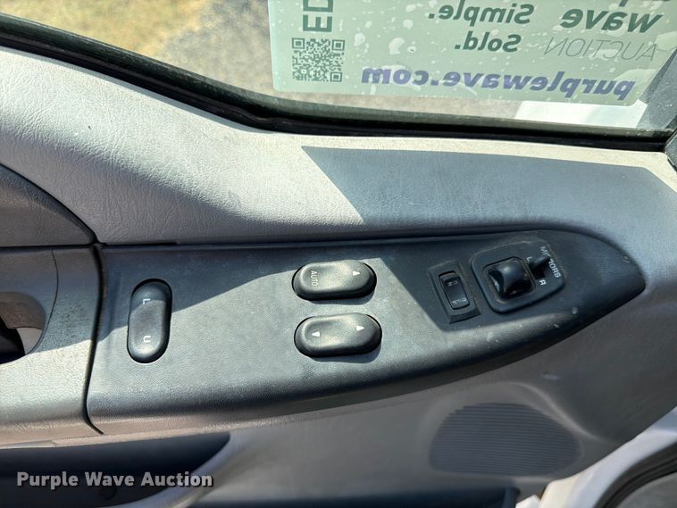 image for item ED5985 2009 Ford F650 Super Duty prisoner transport bus