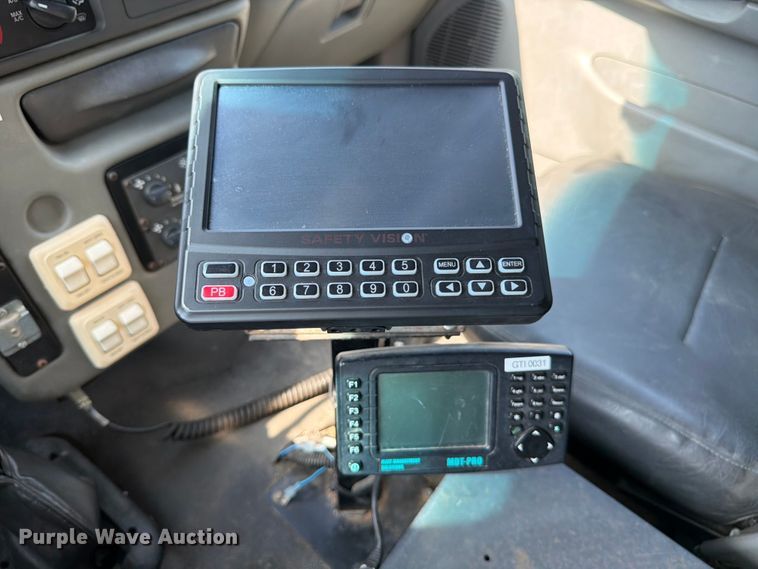 image for item ED5985 2009 Ford F650 Super Duty prisoner transport bus